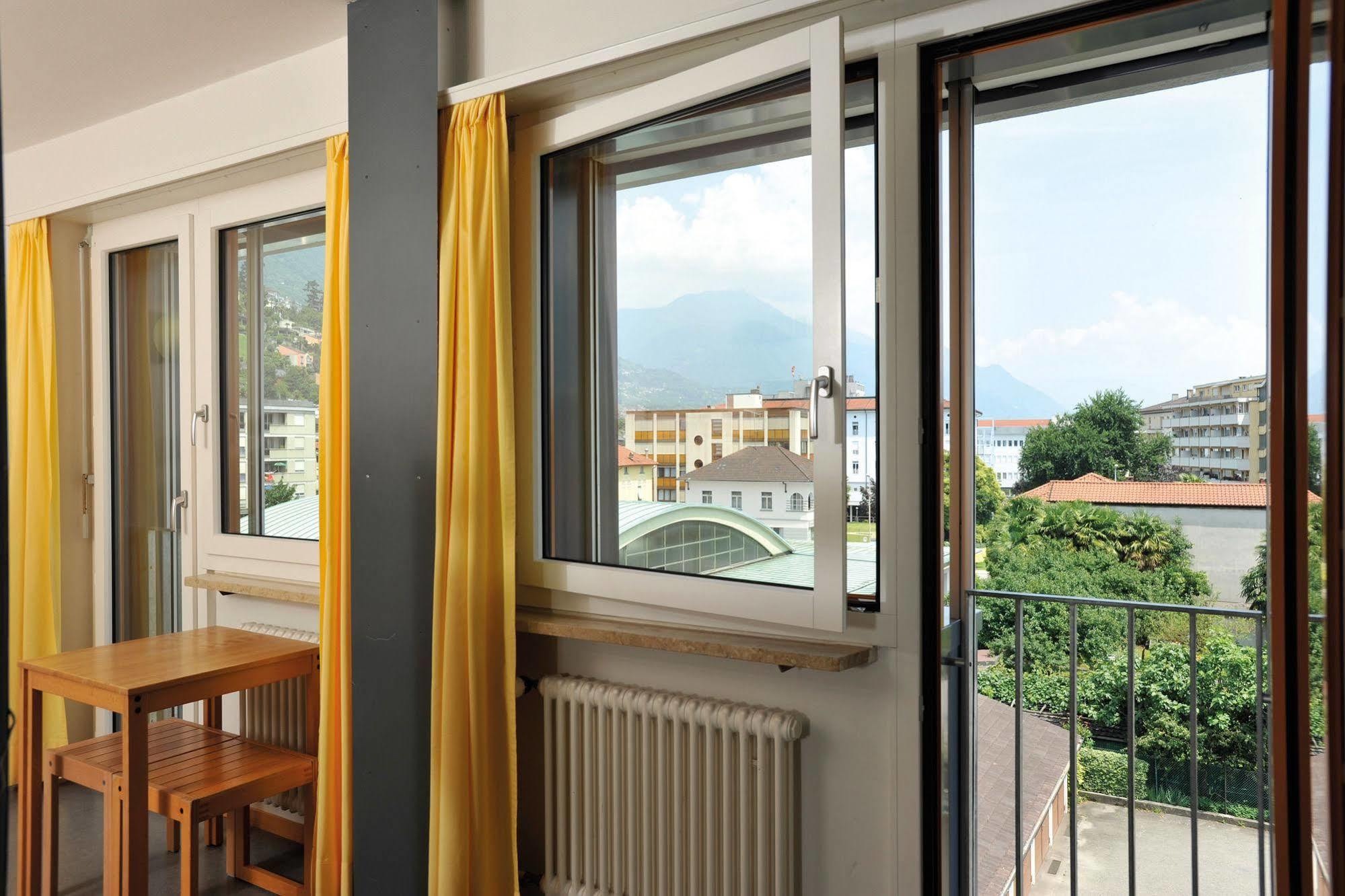 Locarno Youth Hostel Exterior photo